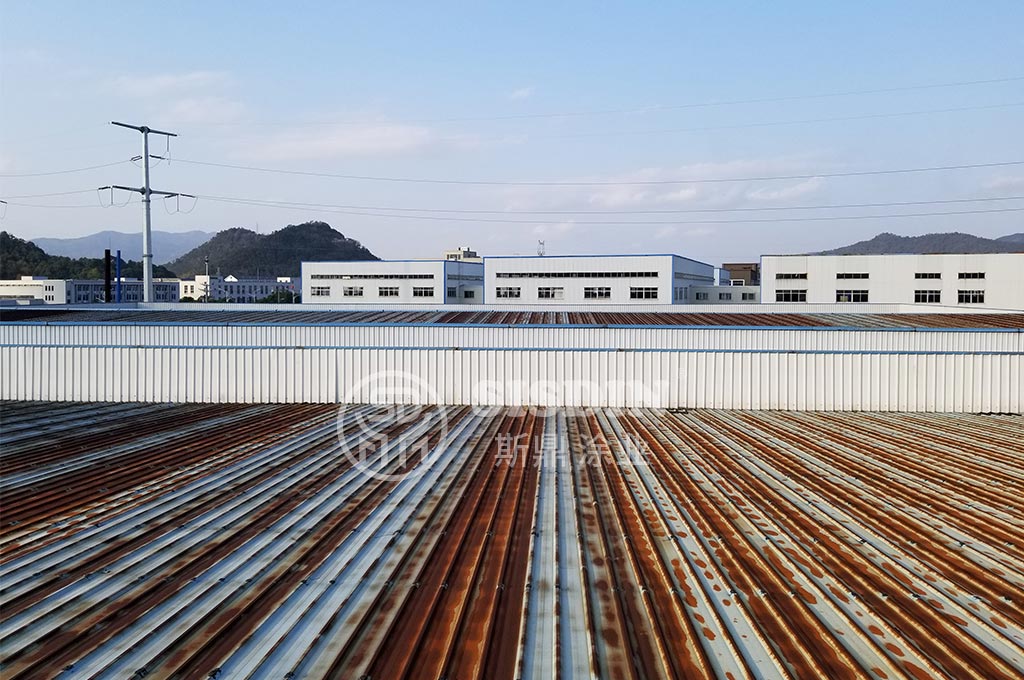 浙江铁马厂房彩钢瓦翻新防腐施工前锈迹斑斑的状态
